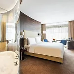 Grand Convention Center Hotel