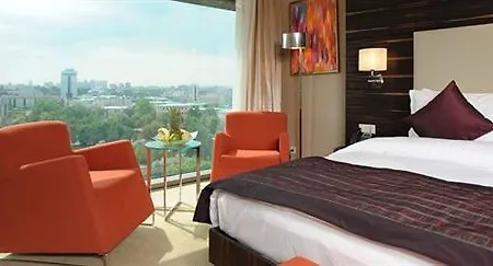 Grand Convention Center 5*