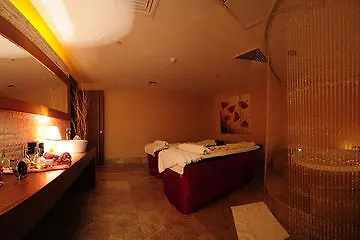 Grand Convention Center Отель 5*