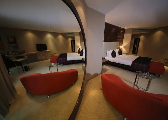 Отель Grand Convention Center 5*