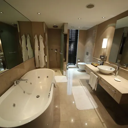Szálloda Grand Convention Center 5*