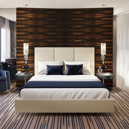 Grand Convention Center 5*