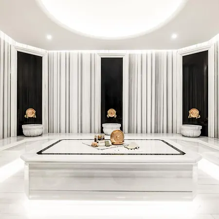 Intercontinental Grand By Ihg Szálloda 5*