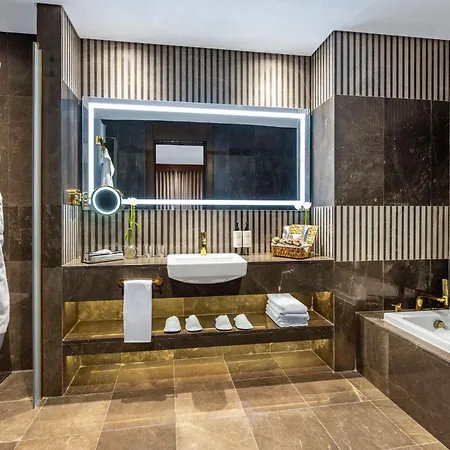 Intercontinental Grand By Ihg 5*