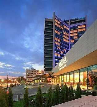 ومركز مؤتمرات Grand فندق 5*
