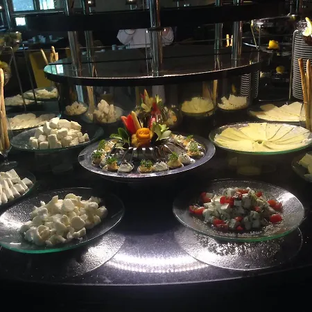 Grand Convention Center 5*