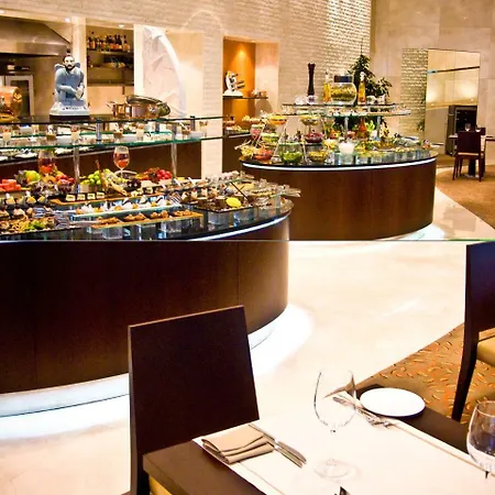 Grand Convention Center 5*