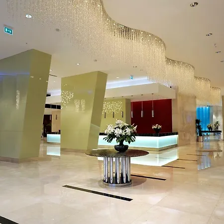 Grand Convention Center Szálloda 5*