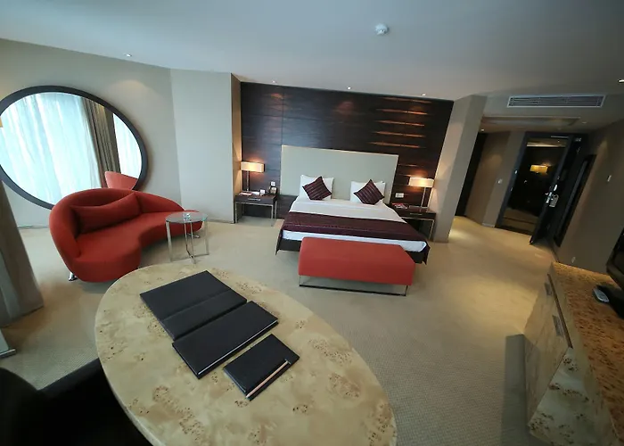 Grand Convention Center Hotel 5*