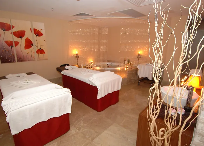 Grand Convention Center 5*