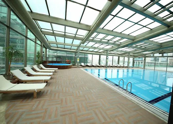 Grand Convention Center Hotel