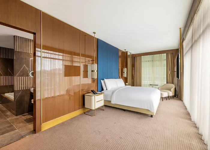 Hotel Grand Convention Center