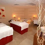 Grand Convention Center 5*