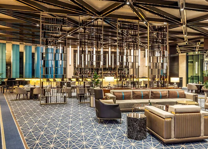 Grand Convention Center Hotel